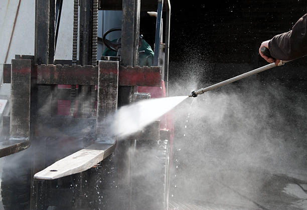 Best Gutter Cleaning  in Lowell, OR